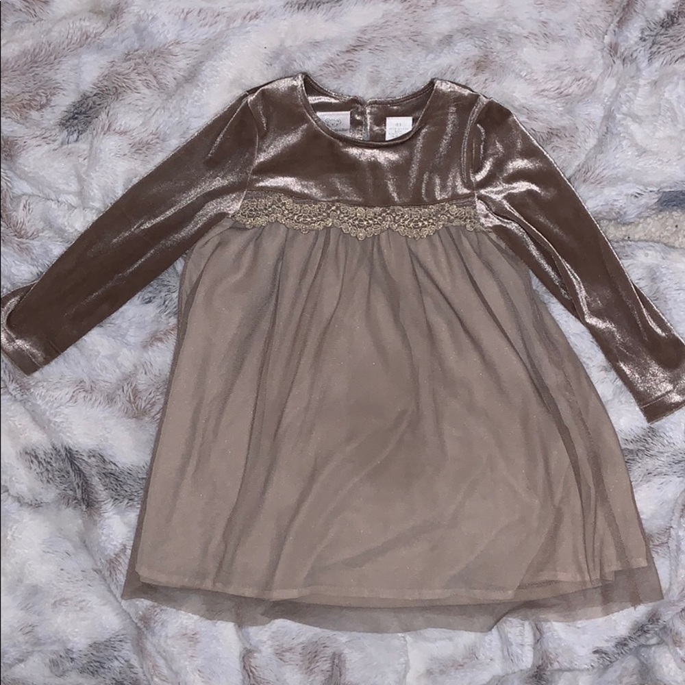 Girls dress